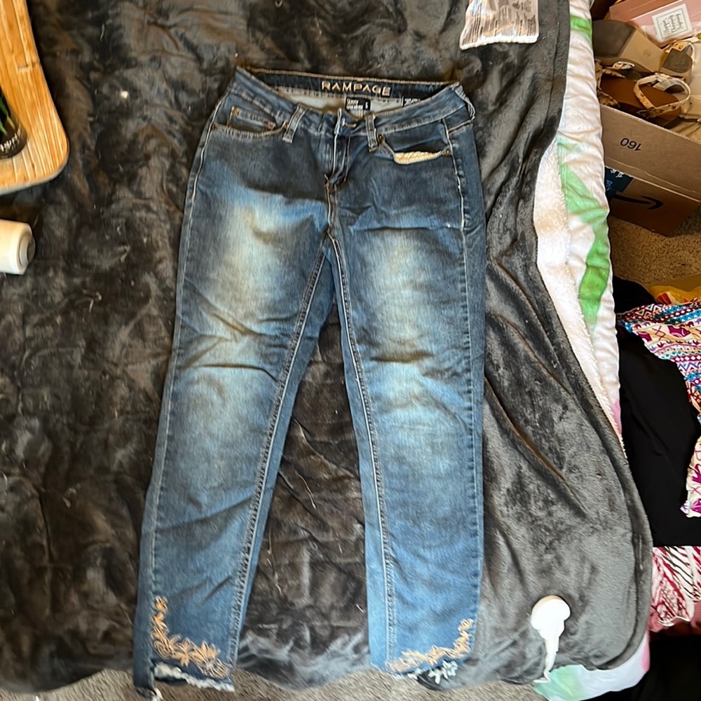 Skinny mid rise jeans